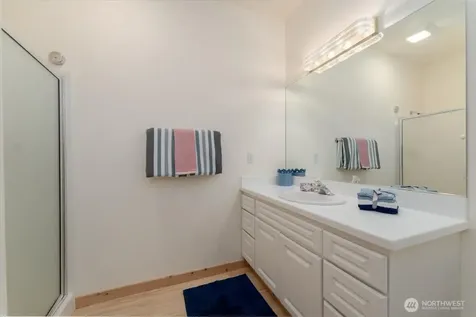 1606 S Lakeshore Road Chelan WA 98816