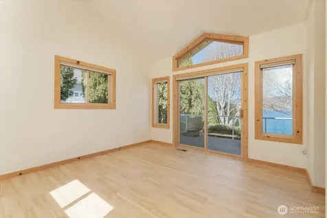 1606 S Lakeshore Road Chelan WA 98816