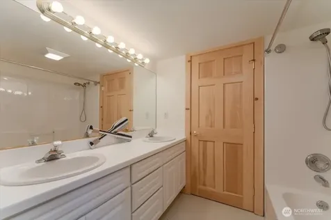 1606 S Lakeshore Road Chelan WA 98816