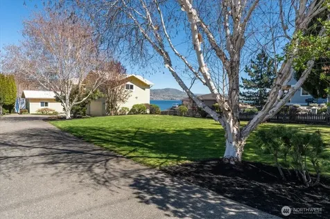 1606 S Lakeshore Road Chelan WA 98816