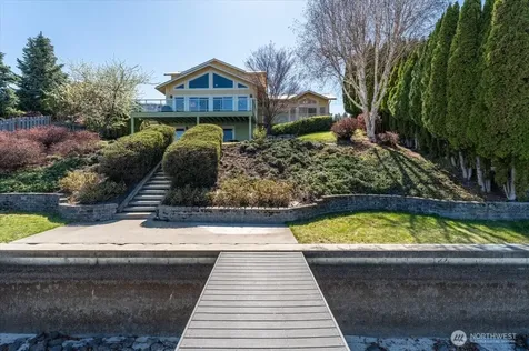 1606 S Lakeshore Road Chelan WA 98816