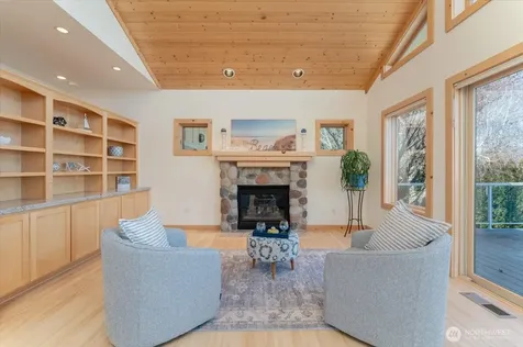 1606 S Lakeshore Road Chelan WA 98816