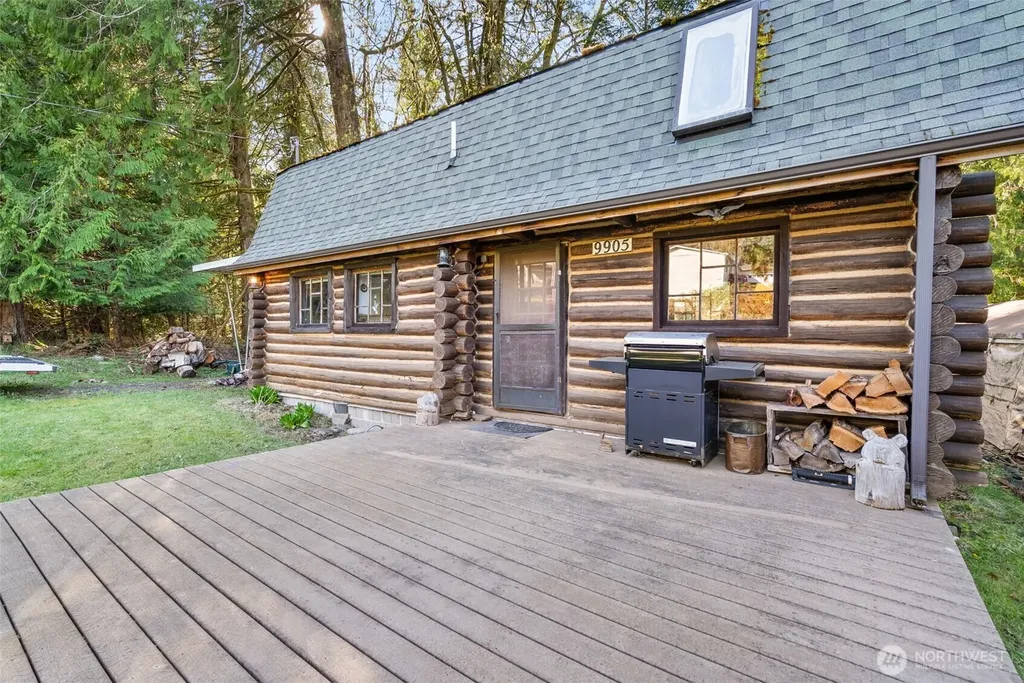 9905 Mariner Drive NW Olympia WA 98502