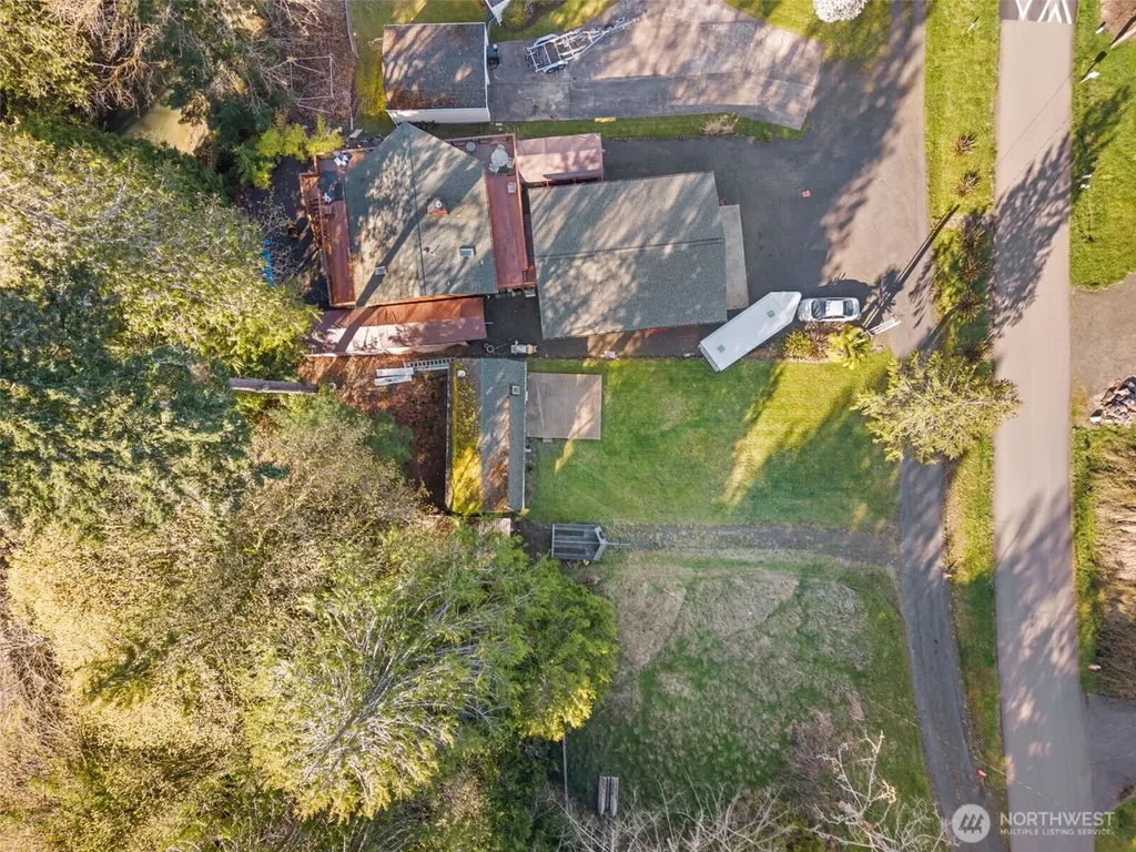 9905 Mariner Drive NW Olympia WA 98502