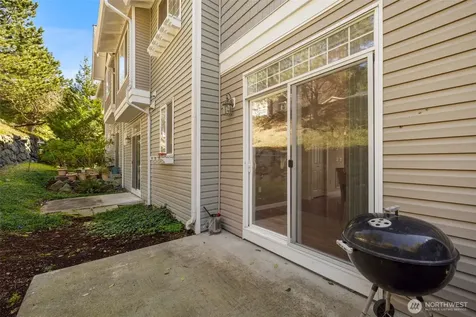 23120 SE Black Nugget Road Issaquah WA 98029
