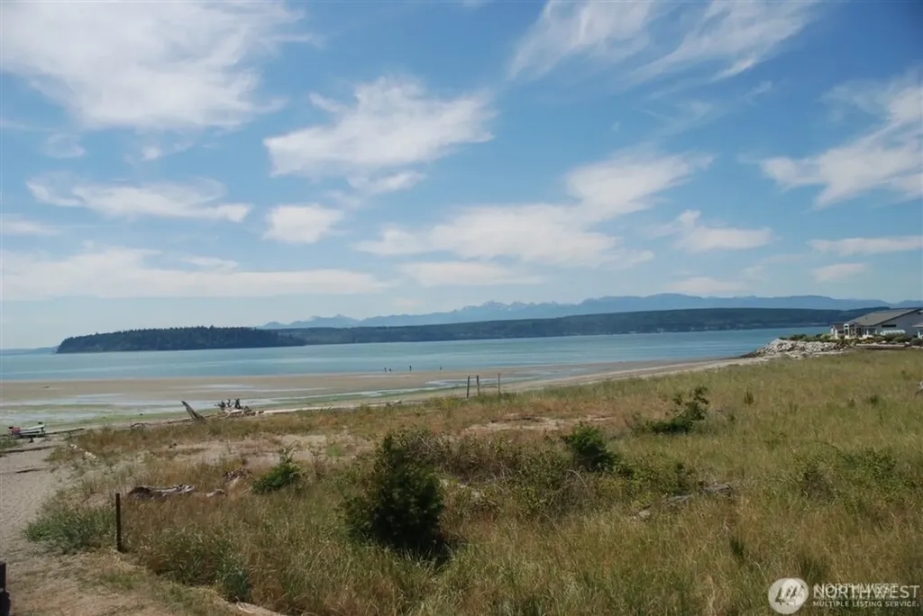 5180 NE Cedar Lane Hansville WA 98340