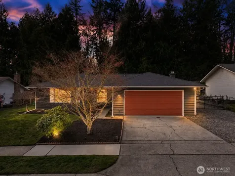 10009 161st Avenue NE Redmond WA 98052