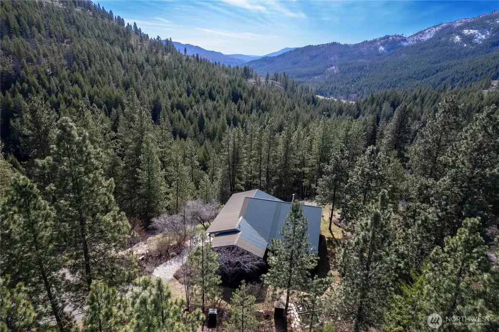 26 Smith Canyon Road Carlton WA 98814