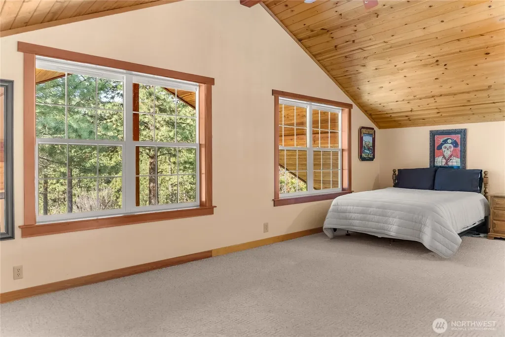 26 Smith Canyon Road Carlton WA 98814
