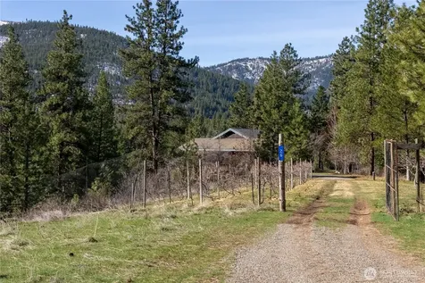 26 Smith Canyon Road Carlton WA 98814