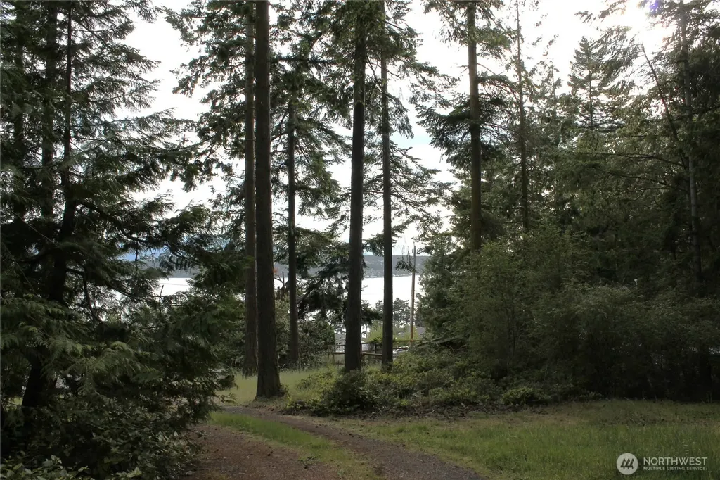 85 Quinault Loop Port Townsend WA 98368