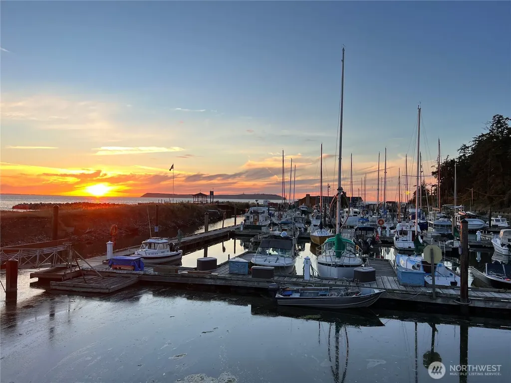85 Quinault Loop Port Townsend WA 98368