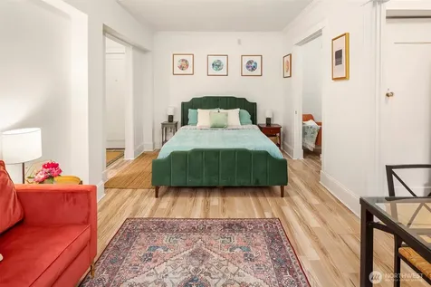 2132 5th Avenue Seattle WA 98121