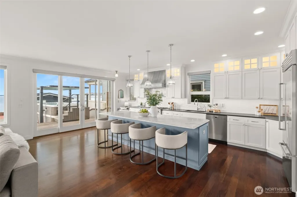 9 SW Three Tree Point Lane Burien WA 98166