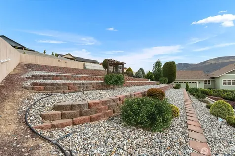 48 Luther Court Malaga WA 98828