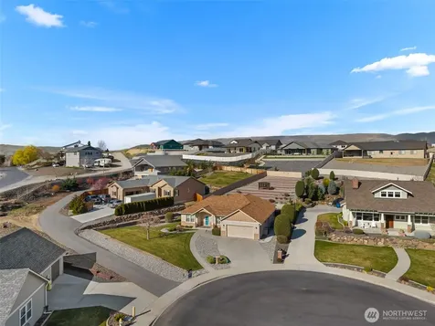 48 Luther Court Malaga WA 98828