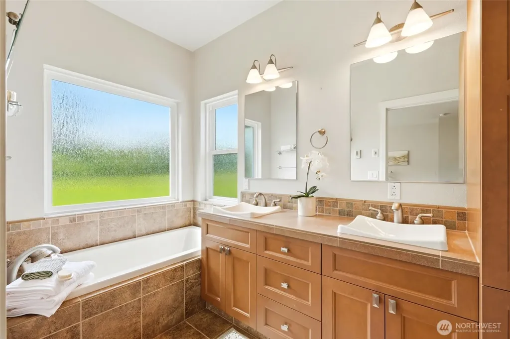1130 150th Place NW Marysville WA 98271