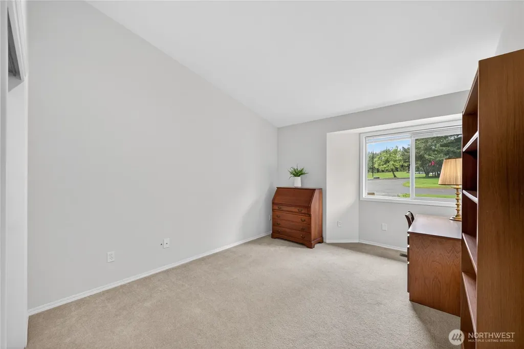 2010 Creekside Lane Anacortes WA 98221