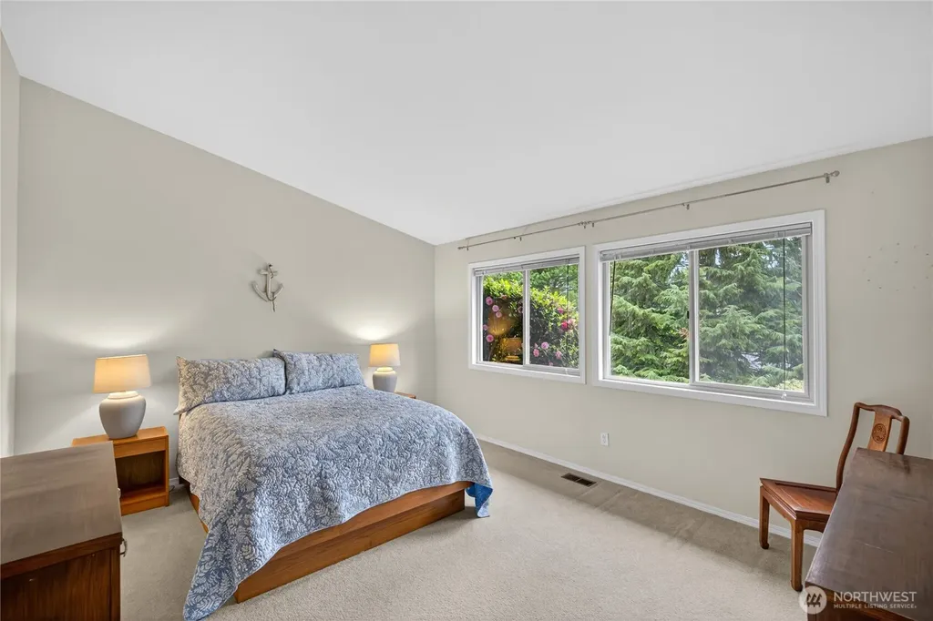 2010 Creekside Lane Anacortes WA 98221