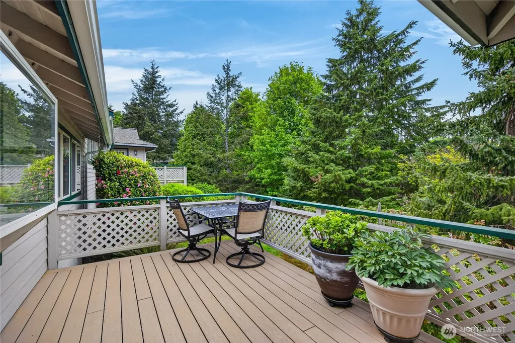 2010 Creekside Lane Anacortes WA 98221