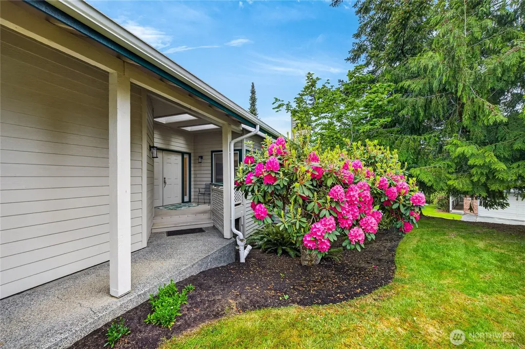2010 Creekside Lane Anacortes WA 98221