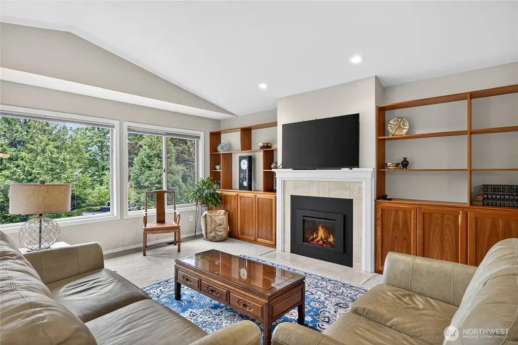 2010 Creekside Lane Anacortes WA 98221