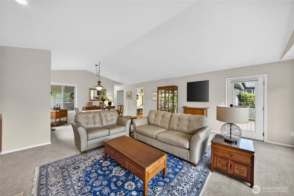 2010 Creekside Lane Anacortes WA 98221
