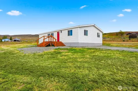 671 Hull Road Selah WA 98942