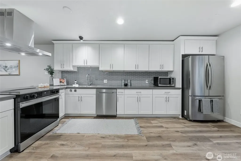 1940 N Northgate Way Seattle WA 98133