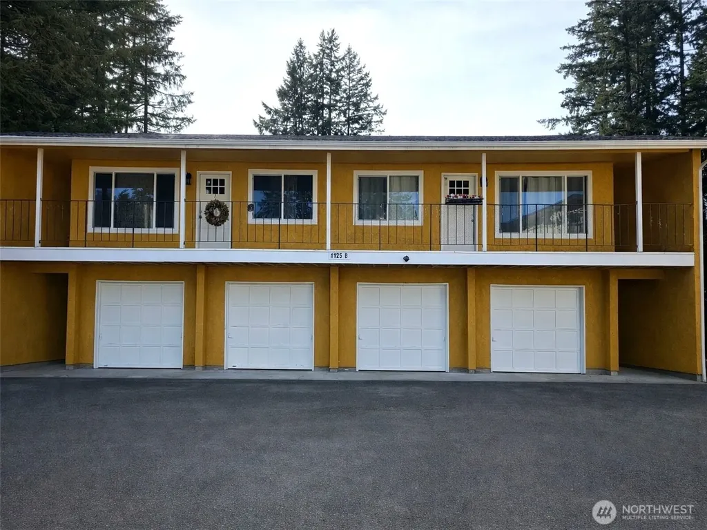1125 N 13th Street Shelton WA 98584