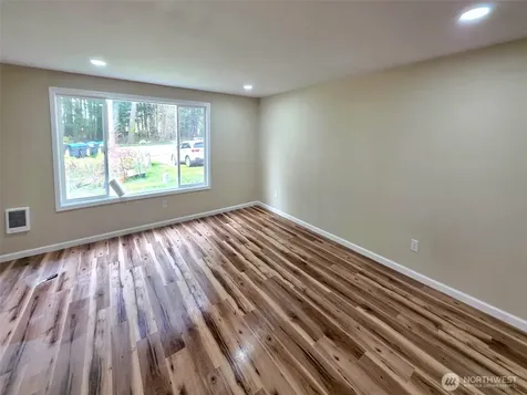 1125 N 13th Street Shelton WA 98584