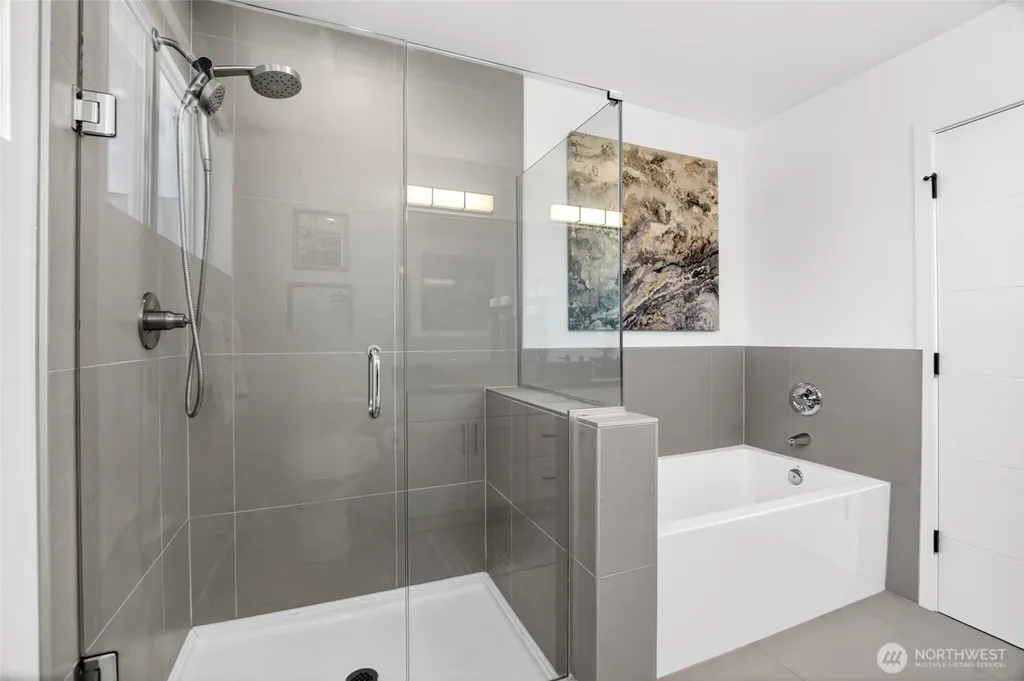 5560 15th Avenue S Seattle WA 98108