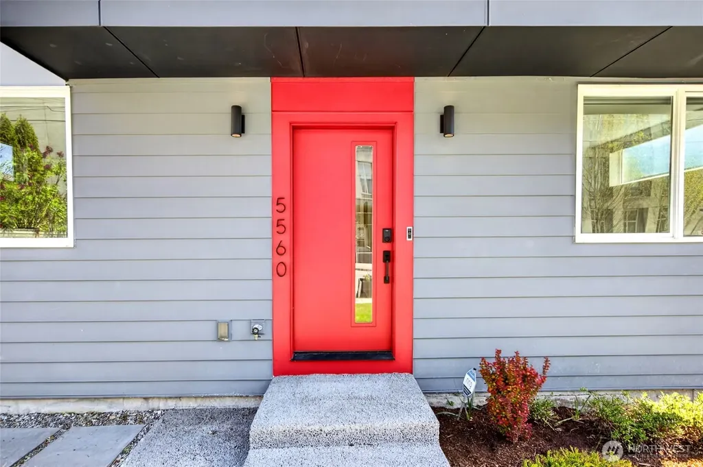 5560 15th Avenue S Seattle WA 98108