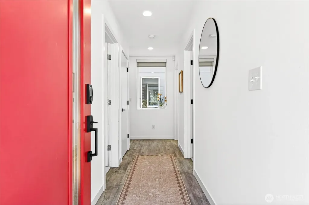 5560 15th Avenue S Seattle WA 98108
