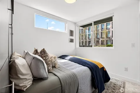 5560 15th Avenue S Seattle WA 98108