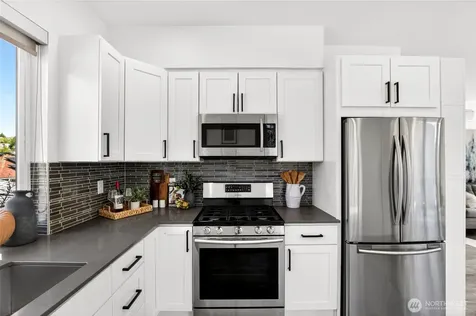 5560 15th Avenue S Seattle WA 98108