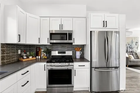 5560 15th Avenue S Seattle WA 98108