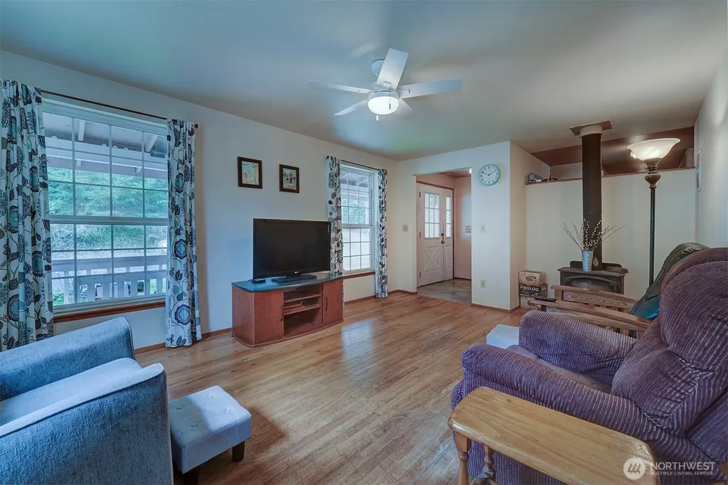 31481 Night Owl Avenue NE Kingston WA 98346