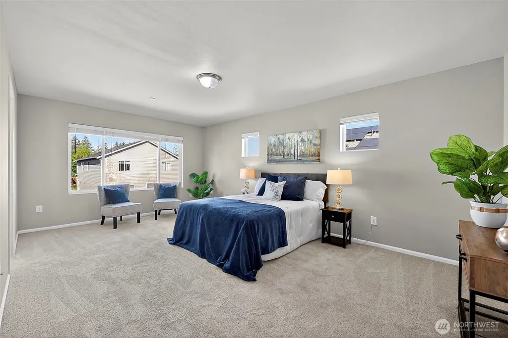 1472 Baker Heights Loop Bremerton WA 98312