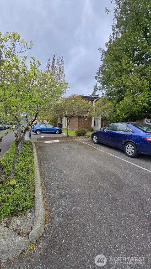 11010 NE 68th Street Kirkland WA 98033