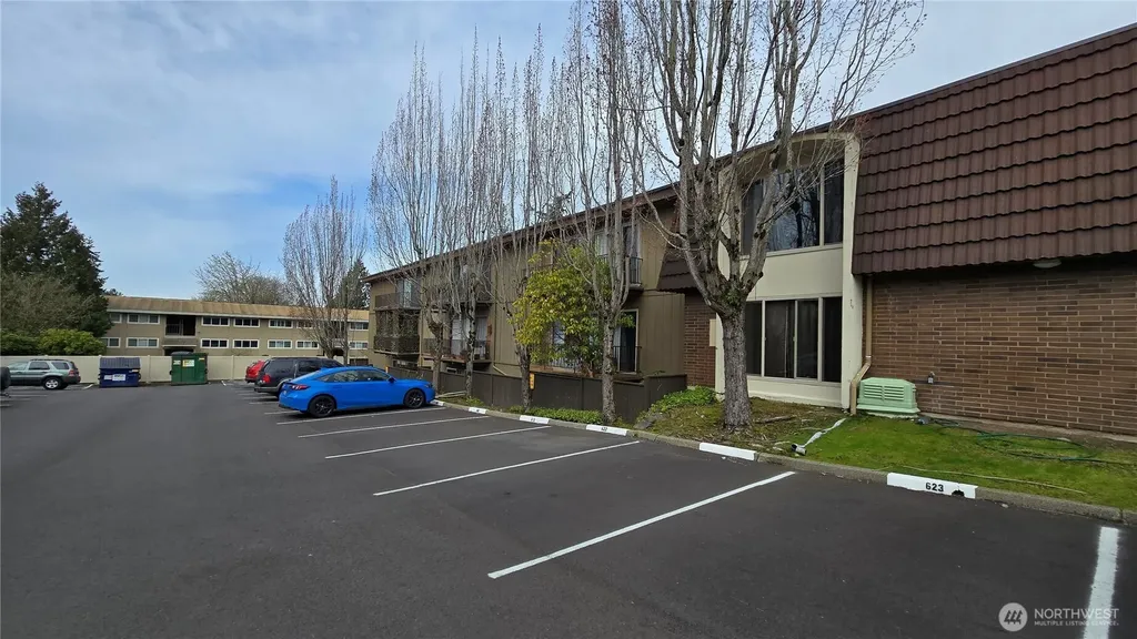 11010 NE 68th Street Kirkland WA 98033