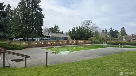11010 NE 68th Street Kirkland WA 98033