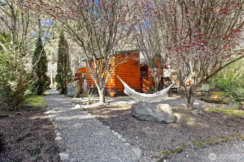 1546 Reservation Road SE Olympia WA 98513