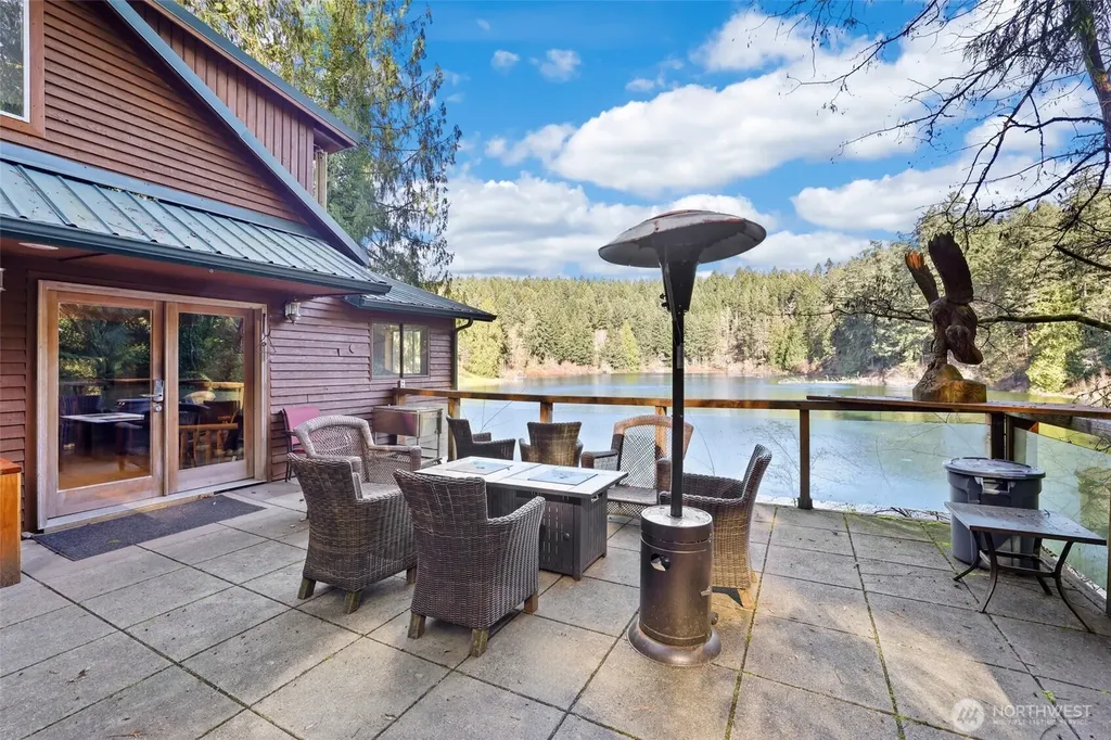 1546 Reservation Road SE Olympia WA 98513