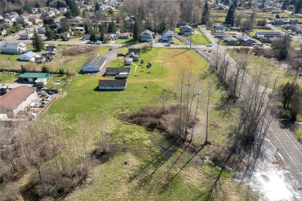 917 85th Street E Tacoma WA 98445