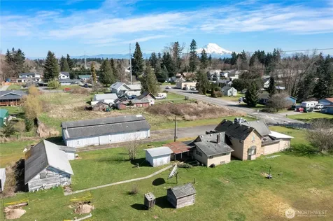 917 85th Street E Tacoma WA 98445