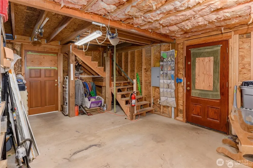 17 Thompson Point Road Port Angeles WA 98363