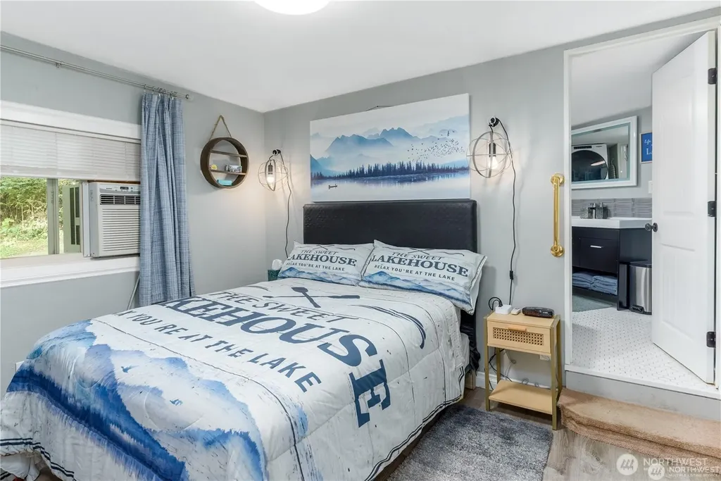 17 Thompson Point Road Port Angeles WA 98363