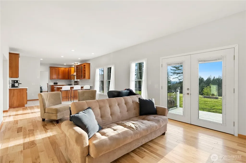 1242 Youngwood Road Camano Island WA 98282