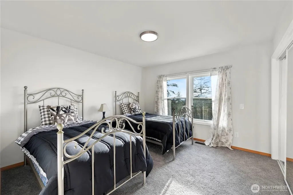 1242 Youngwood Road Camano Island WA 98282